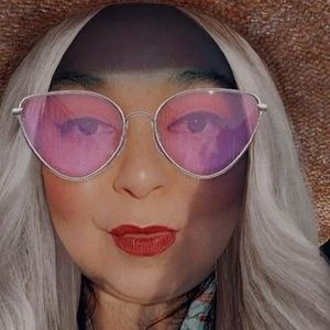 Meet your Posher, Mandy